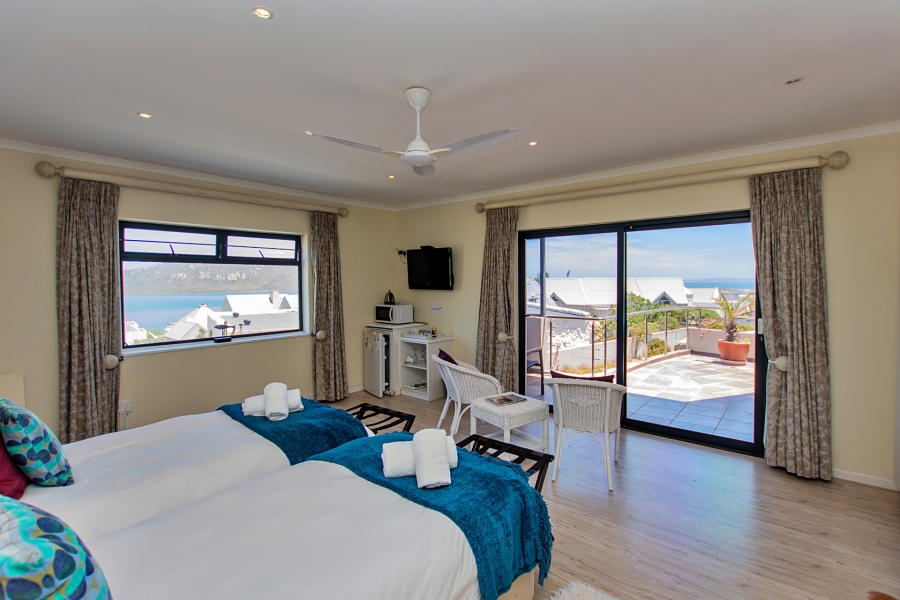 7 Bedroom Property for Sale in Myburgh Park Western Cape